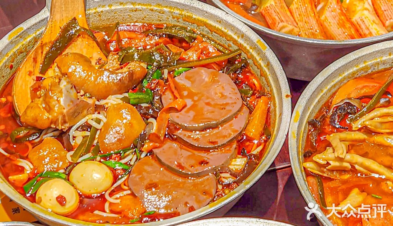 论吃我就服重庆人，铁锅米线是什么神仙美食