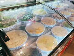 -牛满溢·自助潮汕鲜牛肉火锅(龙汇路店)