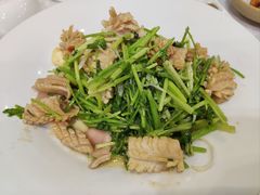 芫爆鱿鱼卷-东兴楼饭庄(六里桥店)