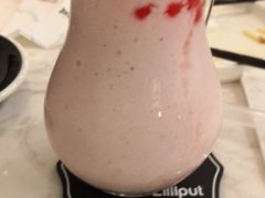 草莓酸奶lilly—cino-Lilliput·粒粒堡亲子餐厅(嘉定宝龙店)