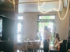 -LES ELITES 英集荟(南京西路店)