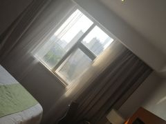 -和颐酒店(广州琶洲会展中心广州塔赤岗地铁站店)