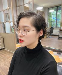 -苑苑发型设计