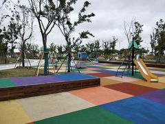 -上海滴水湖皇冠假日酒店