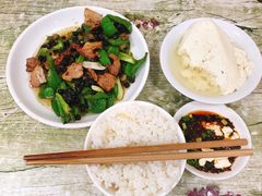 -豆花饭(新华路店)