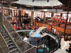 -嗨翻Hi-Fun竞技主题乐园·蹦床团建生日聚会(五棵松华熙店)