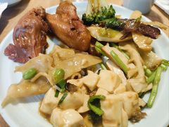 烫嘴西施豆腐-甬妈妈湖畔里餐厅(唐山南湖旅游景区店)