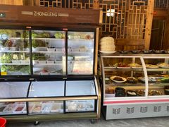 面包甜点陈列柜-渔老大·有机鱼馆·老字号(古城店)