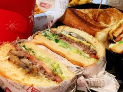 -The Habit Burger Grill 哈比特汉堡(复兴soho店)