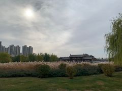 -城墙带状公园-大同古城墙广场停车场