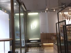 -顶东面包花园·生日蛋糕(世博店)