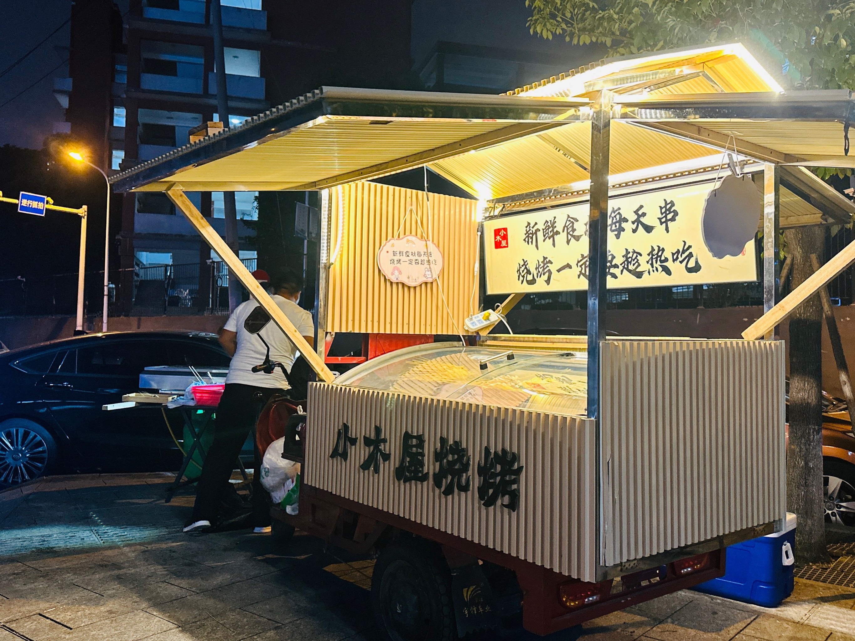 适合摆地摊的小本生意好做吗(摆地摊做小生意做哪些最好做?)