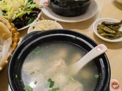 -闫家驴肉老店(华电一校店)