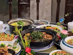 金丝奇妙凤尾虾-聚汇三少·龙虾·中餐厅(莫邪路新天地店)