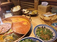 -洱火云南酸菜牛肉火锅(石景山当代商城店)