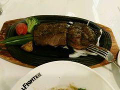 -斗牛士牛排餐厅(嘉里汇店)