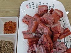 -乔家小院•本地小海鲜•非遗驴肉(万年泉路店)
