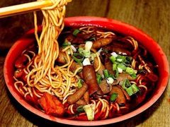 -薛记襄阳香辣牛肉面(平安路店)