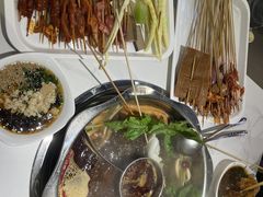 -佰人王串串香火锅(洋珠巷店)