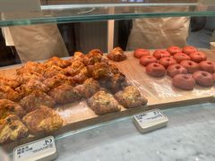 -HOT CRUSH趁热集合·现烤面包(环球港店)