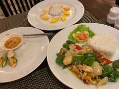 -Old House Restaurant