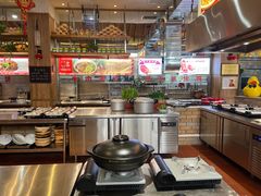 -老街坊美食汇(玉兰大街店)