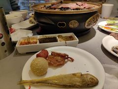 -山焱·炭火自助烤肉(周浦万达店)