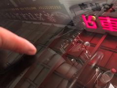 -鲨鱼皮汽车凹陷玻璃修复(静安店)