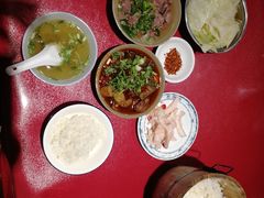 -谢老五跷脚牛肉·非遗传承店