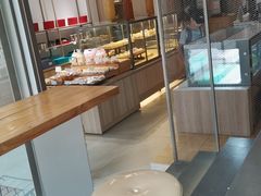 面包甜点陈列柜-顶东面包花园·生日蛋糕(世博店)