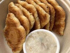 -天井·丑面包搭咖啡