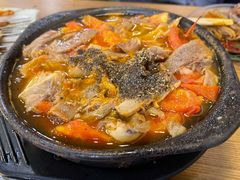 番茄牛腩砂锅-胜泽眼镜烧烤(云霄路直营店)