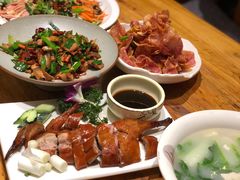 -老滇山寨•云南特色菜•地方菜•民族风情歌舞表演(金碧店)