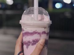 -喜茶(迪士尼小镇·平行宇宙店)