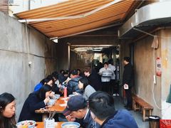 -沪西老弄堂面馆(定西路店)