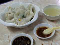 香茜马蹄鲜肉饺-聚荣饺子店