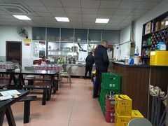 -曾氏肥肠馆(凯瑞雅居店)