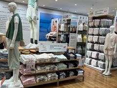 -优衣库(深圳万象天地旗舰店)