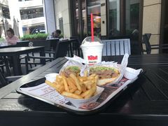 -The Habit Burger Grill 哈比特汉堡(爱琴海店)
