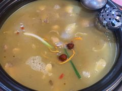 -菌之家·专业纯野生菌火锅·特色炒菌