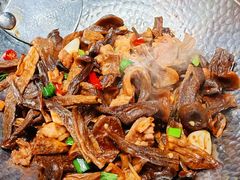-雀舞云南菜(天津天河城购物中心店)