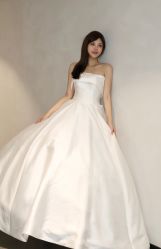 -城市花园婚纱摄影