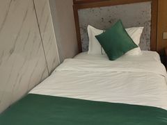 -宸玥酒店(成都西南财大地铁站店)