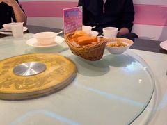 -巴特餐饮6加1音乐餐吧·新疆菜