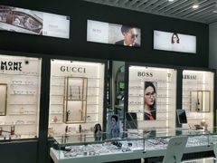 -三叶眼镜城(八佰伴店)