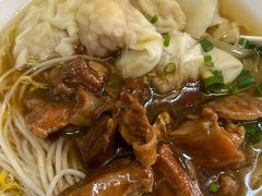牛腩十云吞麵-正斗面家