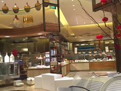 -华邑酒店·鲜艳全日自助餐厅