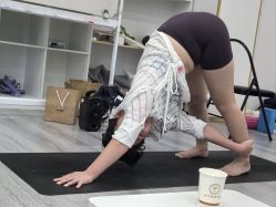 -亚太瑜伽普拉提学院