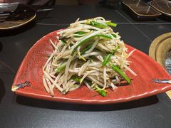 -山川小町·极番烧肉(新地假日广场店)
