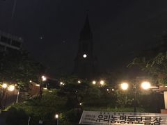 -BHC炸鸡(明洞总店)